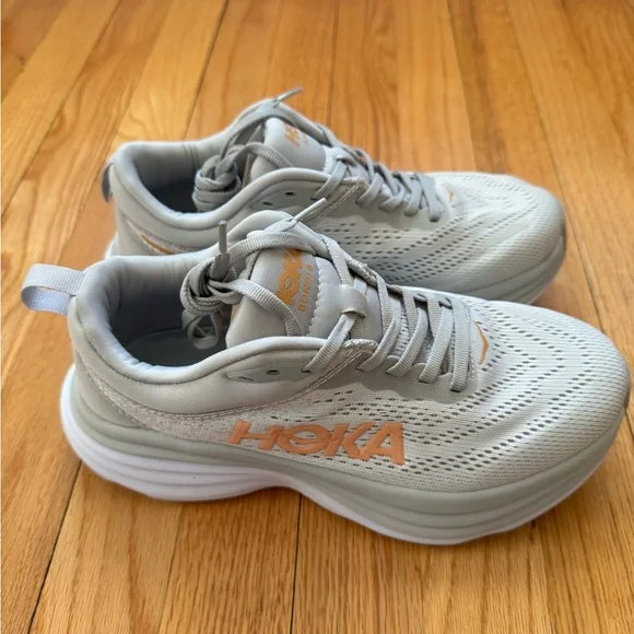 Hoka One Bondi 8 Women’s Running Shoe Size 6 and 6.5 - Picture 1 of 3